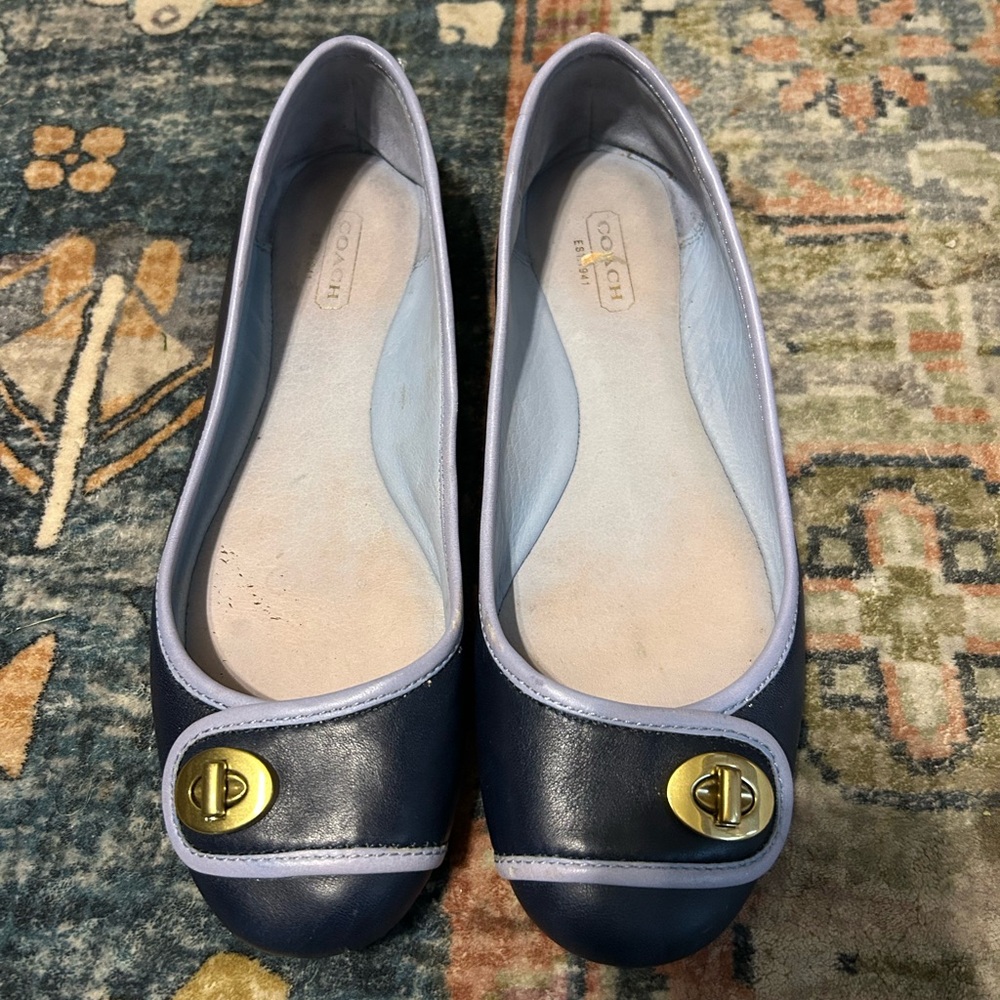 Coach leather turn lock flats blue 7